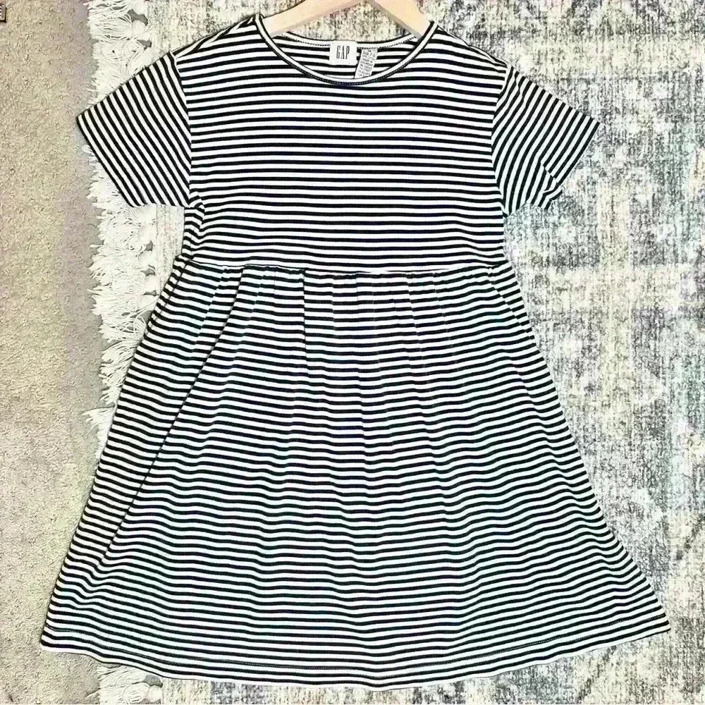 GAP Kids Black and White Striped Cotton Dress Size 7-8 Years